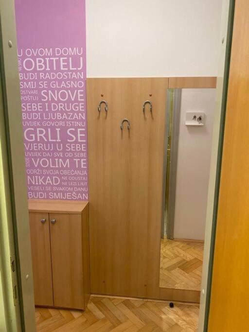 Self Check-In Studio With Wi-Fi And Parking Place Appartement Zagreb Buitenkant foto