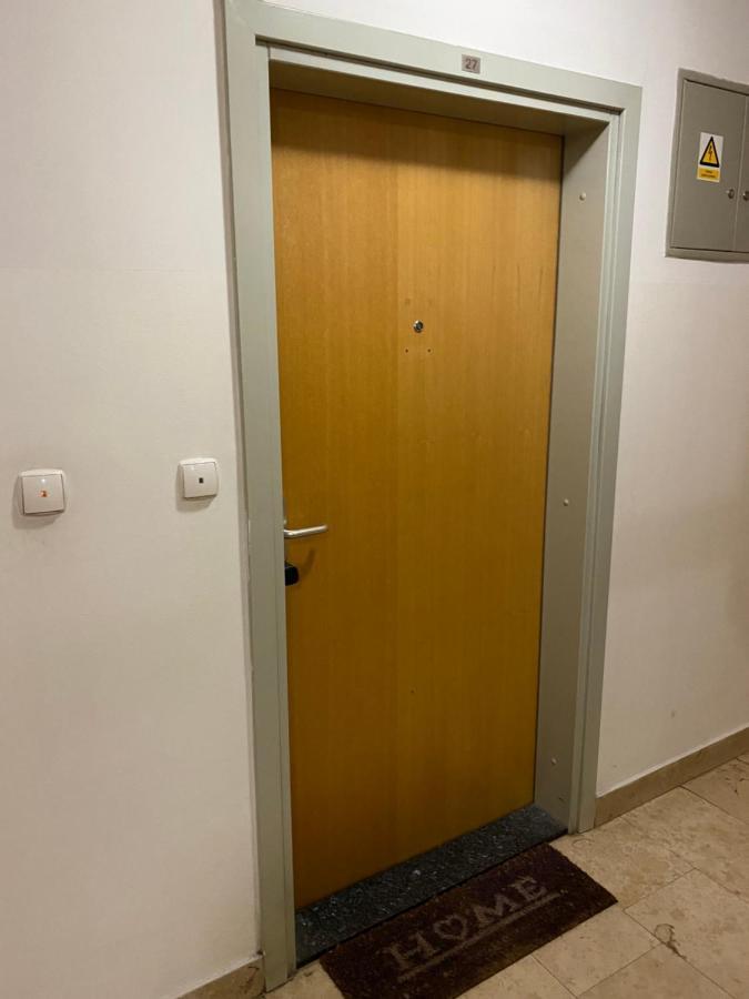 Self Check-In Studio With Wi-Fi And Parking Place Appartement Zagreb Buitenkant foto